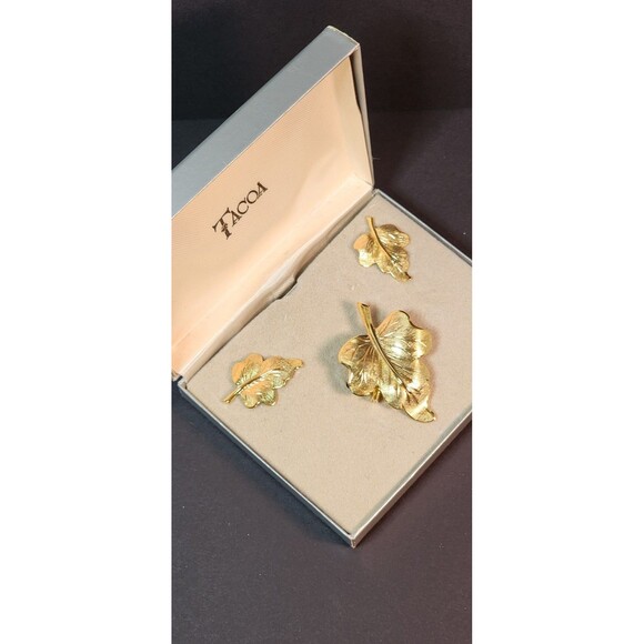 Vintage Tacoa Leaf Earrings And Brooch Set Gold Tone In Original Box Beautiful - Picture 3 of 13